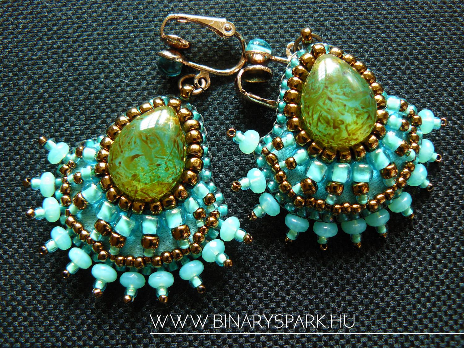 ghani fülbevaló, earring, beaded jewelry